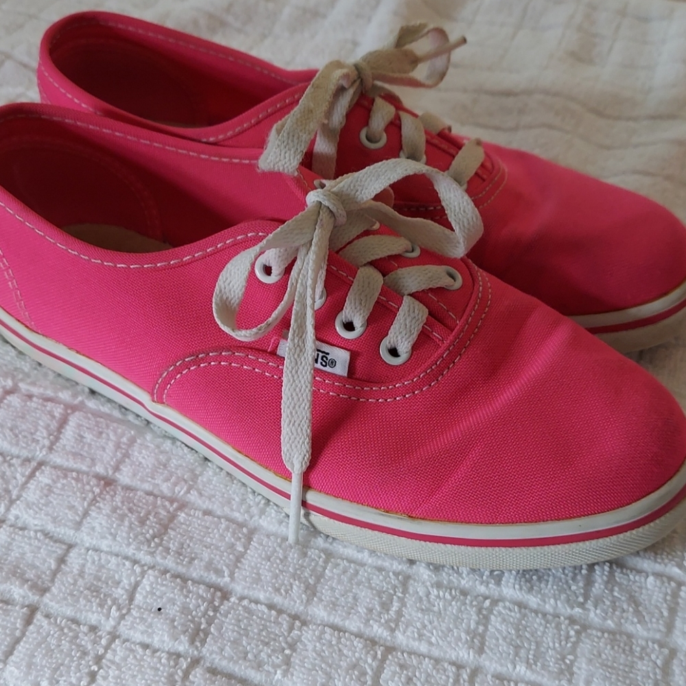 Youth size 4 pink vans